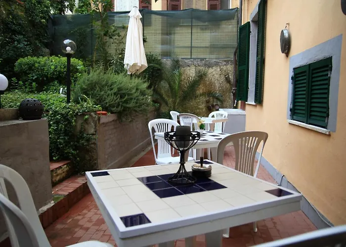 בית הארחה Il Giardino Di Gianni 3*